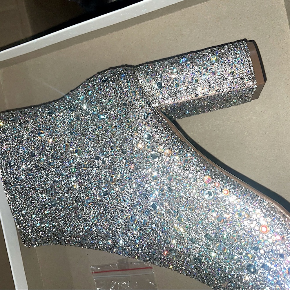 Betsey Johnson Cady Silver Sparkly Rhinestone Dress Bootie Women’s New Size 8.5 - Picture 10 of 16